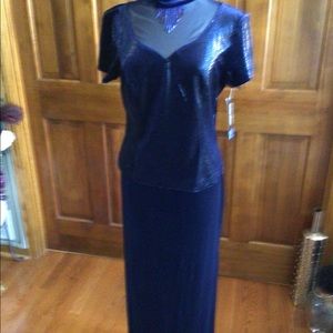 Vintage 2 piece stretch velvet skirt n top